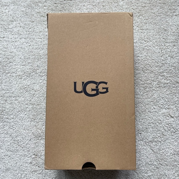 ‼️SOLD‼️ Ugg Shoes - Picture 4 of 4